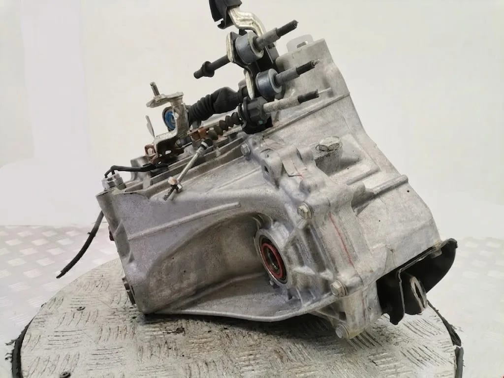 303000D073 Toyota Yaris 1 · 1999–2005 — фото 3
